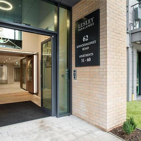 Modern 2Br With Balcony Next To The City Airport Bhd - Free Parking Belfast Luaran gambar