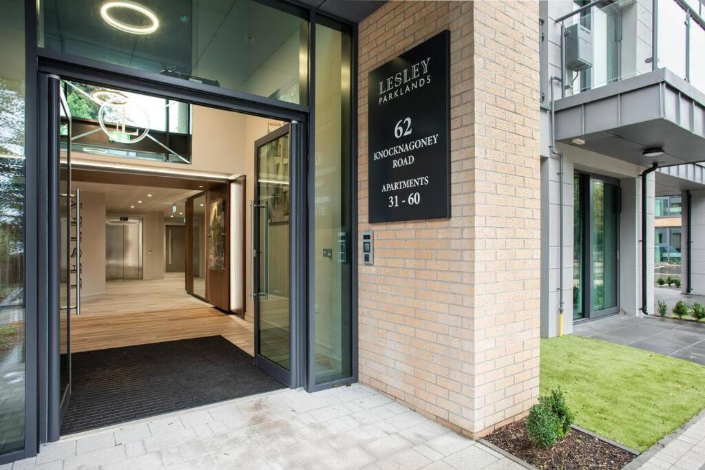 Modern 2Br With Balcony Next To The City Airport Bhd - Free Parking Belfast Luaran gambar